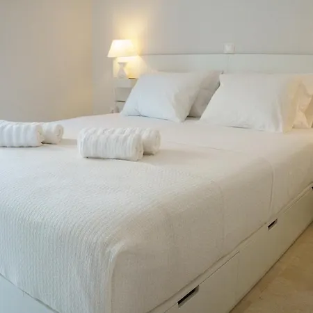 Apartment Stela